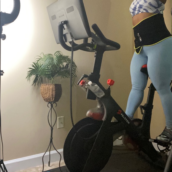 2-Piece Sportswear Set - Picture 10 of 13